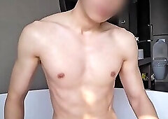 Delicious Bean - cum in the bath