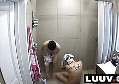 In the shower, Xaner and Grossy prepare for the broadcast. For this real pair, the joint shower is part of the show. Viewers know their real life is a