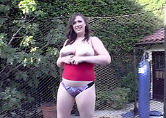 Lana Kendrick - Trampoline 1