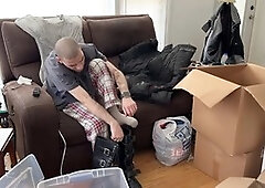 Unboxing military gear for strapskinks