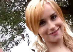 lady convinced on fuckfest on beach