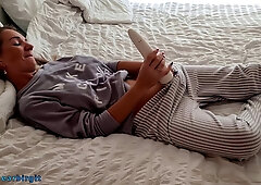 Nice amateur milf Birx enjoys her huge vibrator