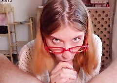 RUSSIAN REDHEAD STEPSIS SUCKS WEENIE ON PHONE WITH BF!