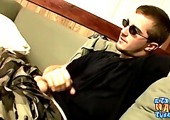 Edgy young straighty Potter masturbating off and self deepthroat