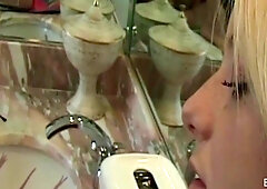 Hot lesbians amazing xxx video