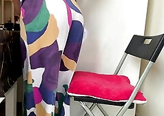 Sipping coffee at the table chair, I casually rip strong stinkers one after some other – unfathomable rumbles vibrating the seat, sexy blasts mixing