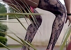 👑ExhiB👀P U B L I C dans un Complex Abandonné puis sur son Balcon. VaneSsaBiTCHx