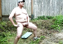 Doing some yard work and nude nude outside and jerked off!