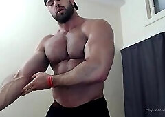 Straight Alpha Hairy Bodybuilder Muscle Worship (2/4)