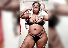 Black Domina Lia Creams Cunt in Shower