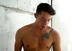 Having fun with a twink trying out his exhibitionism