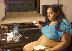 Desi Rose enjoys some delicious cheesecake!