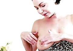 Charming mother i'd like to fuck Sporting Terry is wearing a spicy leopard print suit and a ebony strap. Her slightly sagging titties and unshave