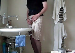 Demurely dressed crossdresser wanking and cumming 2