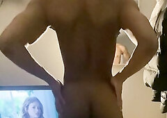 FTM with admirable Butt !