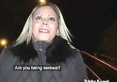 Tantalizing Bootie Hunting On The Streets 1 - Public