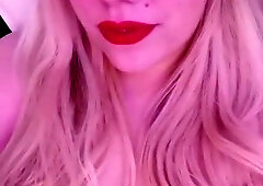 Plumper blond hair lady camgirl - Big booty