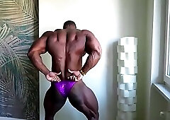 Nathan Deasha Sexy Posing Formcheck