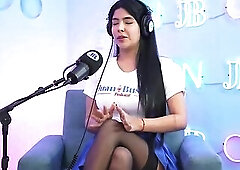 Breasty MayaOfi sucks the cameraman’s penis until this guy cums and writhes with enjoyment in a fuckmachine