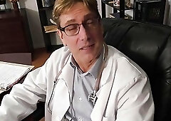 Nurse shemale fucks a doctor after they blow each other