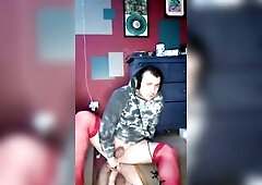 Trans e-cutie grinding on mirror