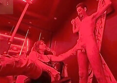 Dominant babe Coppiabollente7 with a big ass goes all out in hardcore BDSM