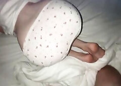 eighteen YEARS OLD BEAUTY MULTIPLE CUMMING FOR THE 1ST TIME WITH FINGER BANG PRO 59 YERAS GRANDPAPA