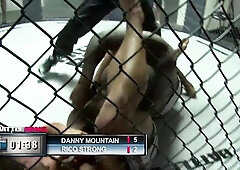 Isis Love Gets Banged In A Real MMA Cage And That babe Looks Sexy As Screw!