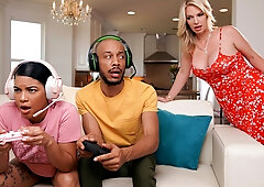 Her Step mom Is Even Hotter! Video With Rachael Cavalli, Maya Farrell, Dwayne Foxxx - Brazzers