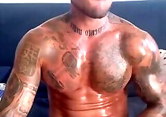 Muscular Cop Verbal Jack Off