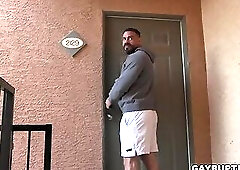 Om man, this is the saddest gay porn scene ever!