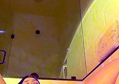 Webcam fun mature brunette with toys cum on cam