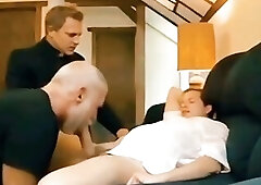 Trio sacerdote gay Sub español