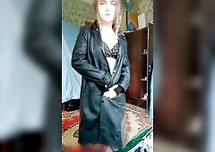 Tgirl Bow Down Large Butt Transsexual Ass Ladyboy Cute Blond Sissy Crossdresser White Doxy