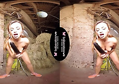 Daphne Klyde enjoys a pleasure-filled solo session in virtual reality