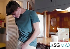DEVASTATING FILMS - Greg McKeon Plumbs The ARSE BANDIT Out Of Insane Sonny