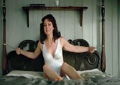 Sex Game Gone Wrong, Woman Stuck Handcuffed To Bed