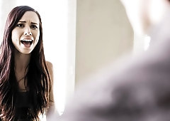 All-natural girl with nice tits Aidra Fox screwed in the morning