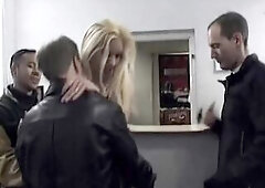 hardcore extrem climax many schlongs golden-haired german retro Ein Schwanz langt Ihr nicht