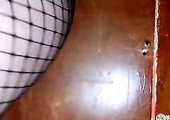 Magnificence aperture turns into a gang screw