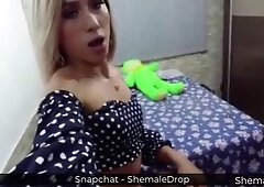 Smoking Hot Latina Nails Guy