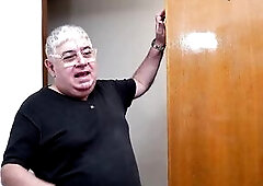 Delivery sexy couldn't resist giving up his booty and getting a valuable anal creampie