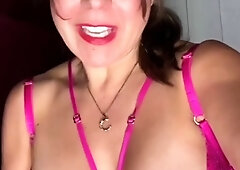 Hot Brunette mature Webcam Masturbation