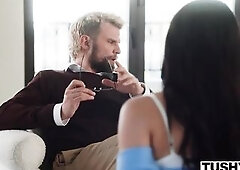 Maddie's likewise ambitious to commit, but going life solo has meant that babe at no time had a partner that babe felt safe experimenting with. F