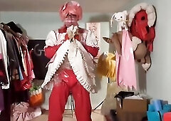 It's time for a fresh description word salad cuz I got my kigu! So in any case we are a fan of shiny PVC, rubber, latex and other enormous fabric