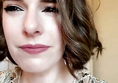 Ivy Wilder lounges with dazzling 1920s glamour, her sultry gaze fixed on u as that babe indulges in unfathomable, bubbly burps crafted just for your e