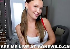 Hot Webcam Babe Teases Live