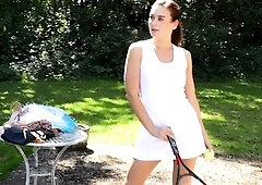 Brunette teen outdoor fuck