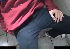 LatinLeche - Latino Gets Seduced To Jerk Off