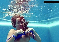 Underwater Show - public smut